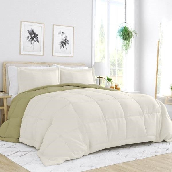 Reversible King/Cal King Comforter Set – Green/Cream